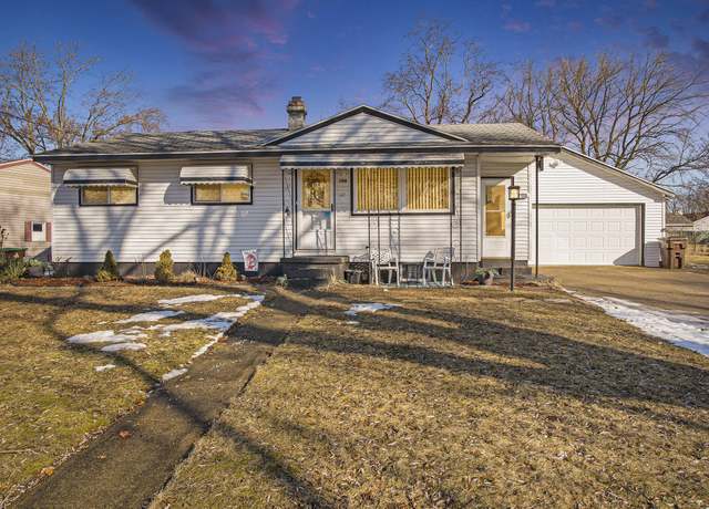 Property at 704 Hoaglin Dr, Albion, MI 49224, 4 beds, 2 baths