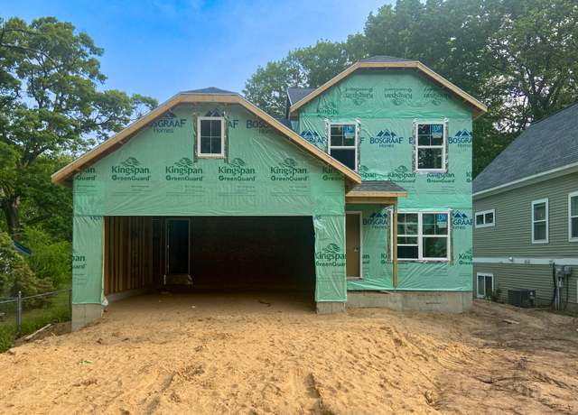 Property at 45 Manley Ave, Holland, MI 49424, 3 beds, 2.5 baths