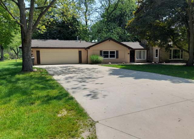 Property at 5615 Carlburt St, West Bloomfield, MI 48322, 3 beds, 3 baths