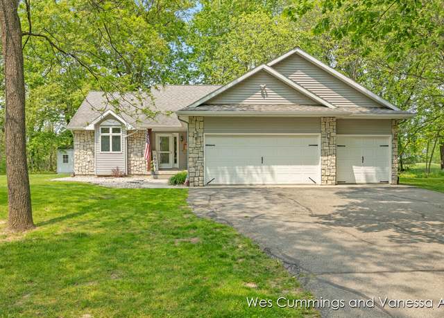 Property at 12869 Links Ln, Gowen, MI 49326, 4 beds, 3 baths