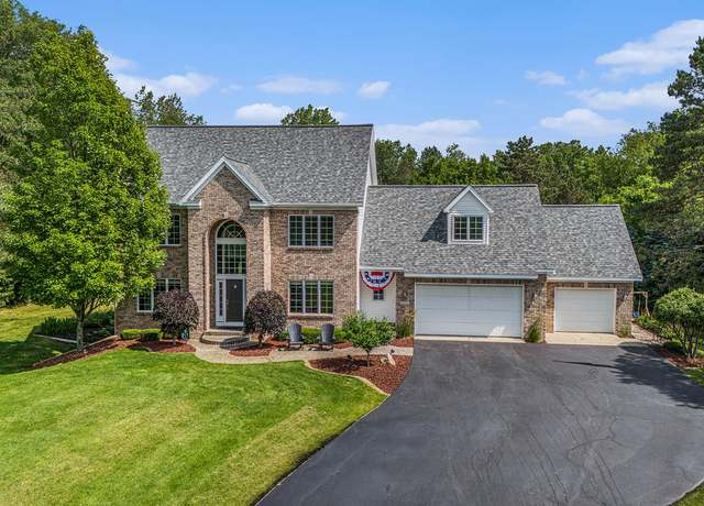Property at 10310 E Rivershore Dr SE, Alto, MI 49302, 5 beds, 4 baths