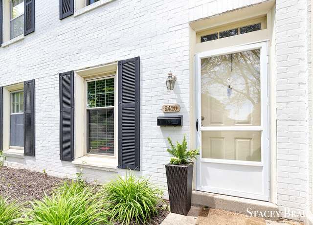 Property at 2420 Abbington Dr SE #40, Grand Rapids, MI 49506, 2 beds, 1.5 baths
