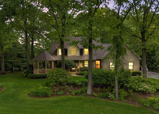 Property at 2082 Blackberry Ln, Howell, MI 48855, 4 beds, 2.5 baths