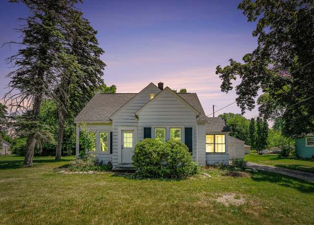 Property at 7907 Lovers Ln, Portage, MI 49002, 3 beds, 1.5 baths