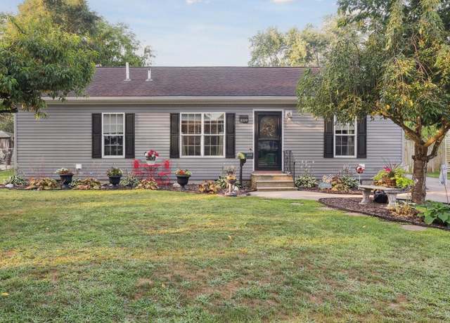 Property at 2139 Lewis Drive Dr, Niles, MI 49120, 3 beds, 2 baths