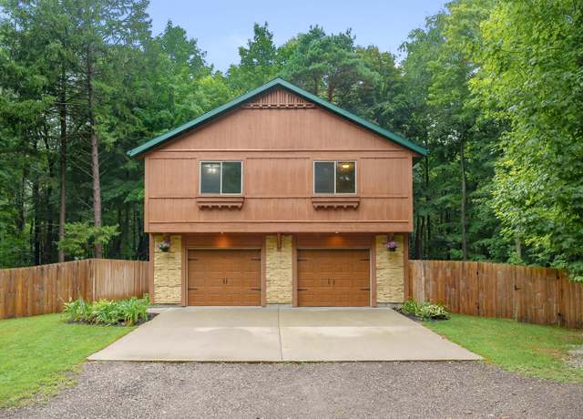 Property at 55800 30th St, Paw Paw, MI 49079, 3 beds, 2 baths