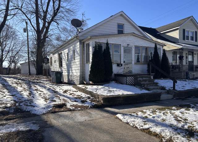 Property at 32 E George Ave, Hazel Park, MI 48030, 4 beds, 1 bath