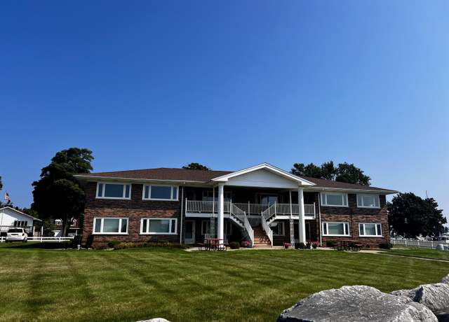 Property at 304 S Ferry St #7, Ludington, MI 49431, 1 bed, 1 bath