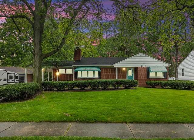 Property at 2716 Foster Ave NE, Grand Rapids, MI 49505, 2 beds, 3 baths