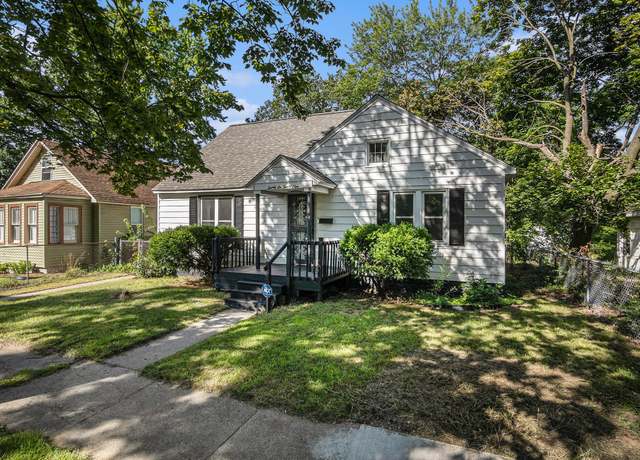 Property at 2629 7th St, Muskegon, MI 49444, 3 beds, 1 bath