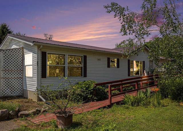 Property at 405 W Osborne Rd, Delton, MI 49046, 3 beds, 2.5 baths