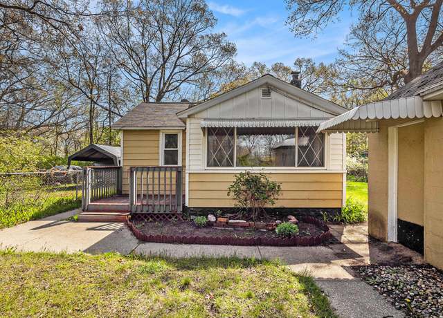 Property at 2698 Roberts St, Muskegon, MI 49444, 2 beds, 1 bath