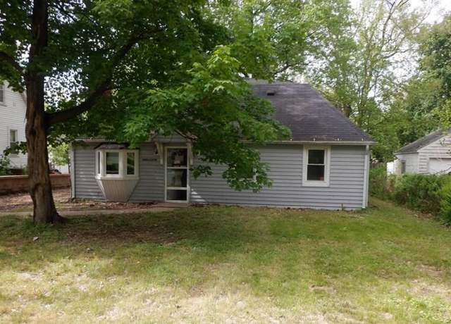 Property at 3235 Tampa St, Kalamazoo, MI 49048, 3 beds, 1 bath