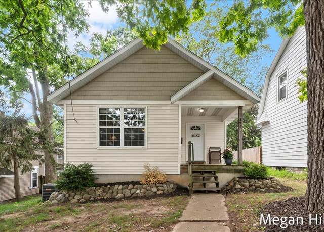Property at 743 College Ave NE, Grand Rapids, MI 49503, 3 beds, 2 baths
