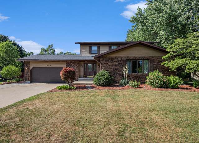 Property at 1393 Desmond St, St. Joseph, MI 49085, 4 beds, 3 baths
