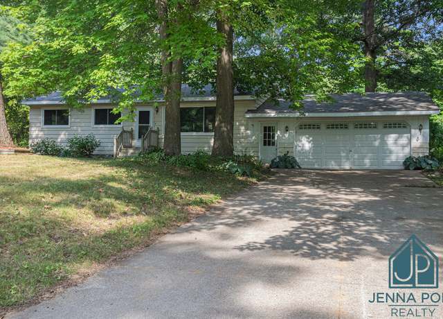 Property at 19160 Glendale Cir, Spring Lake, MI 49456, 3 beds, 1 bath