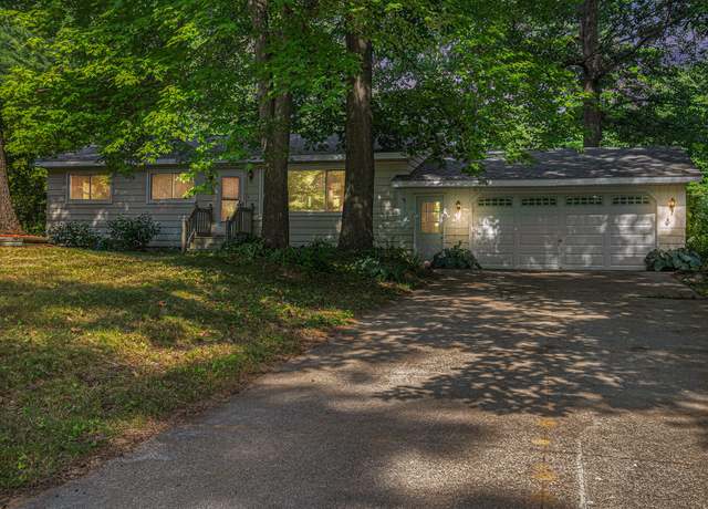 Property at 19160 Glendale Cir, Spring Lake, MI 49456, 3 beds, 1 bath