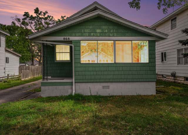 Property at 868 E Dale Ave, Muskegon, MI 49442, 3 beds, 1 bath