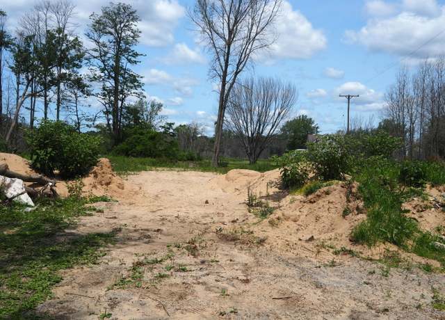 Property at 18 Lakeview Ave, Norton Shores, MI 49441