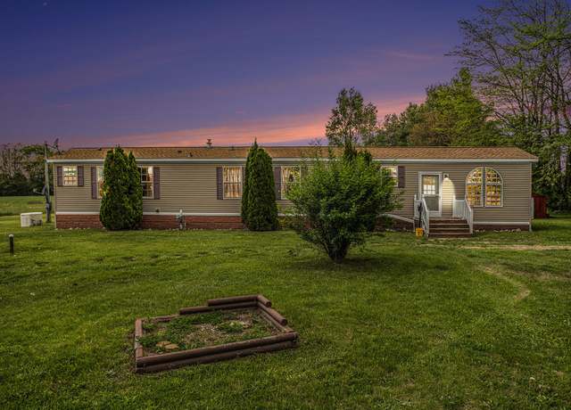 Property at 33610 M-60 Hwy, Athens, MI 49011, 3 beds, 2 baths
