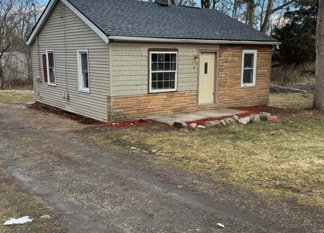 Property at 19 Scenery St, Battle Creek, MI 49015, 2 beds, 1 bath