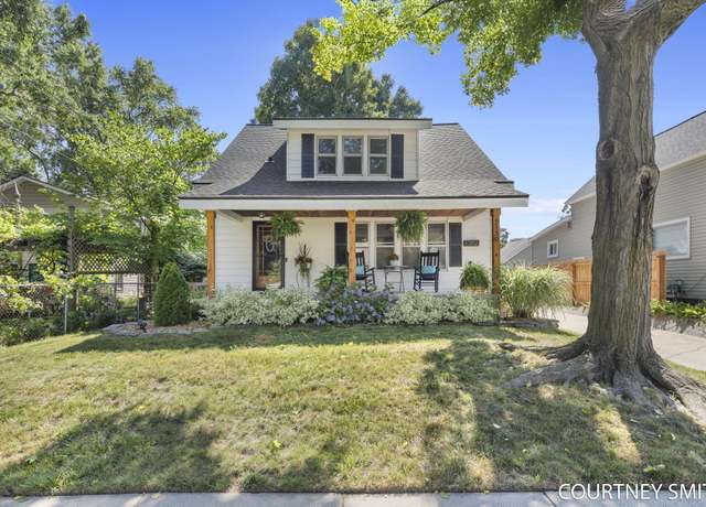 Property at 2130 Lafayette Ave NE, Grand Rapids, MI 49505, 3 beds, 2 baths