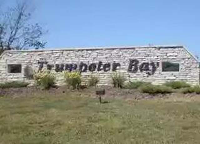 Property at 634 Swan River Dr Dr, Benton Harbor, MI 49022