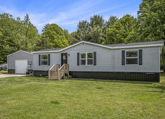 Property at 33501 County Road 669, Lawton, MI 49065, 3 beds, 2 baths