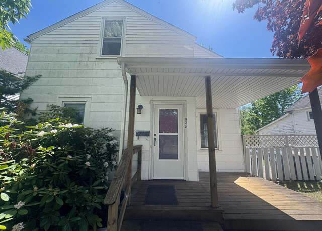 Property at 928 Phoenix St, South Haven, MI 49090, 2 beds, 1 bath