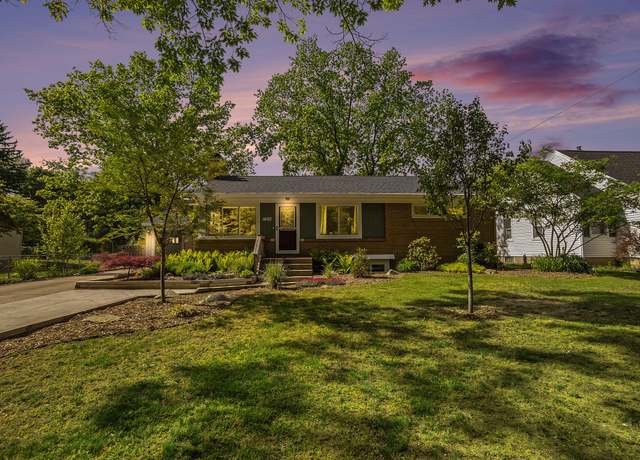 Property at 1450 32nd St SE, Grand Rapids, MI 49508, 4 beds, 2 baths