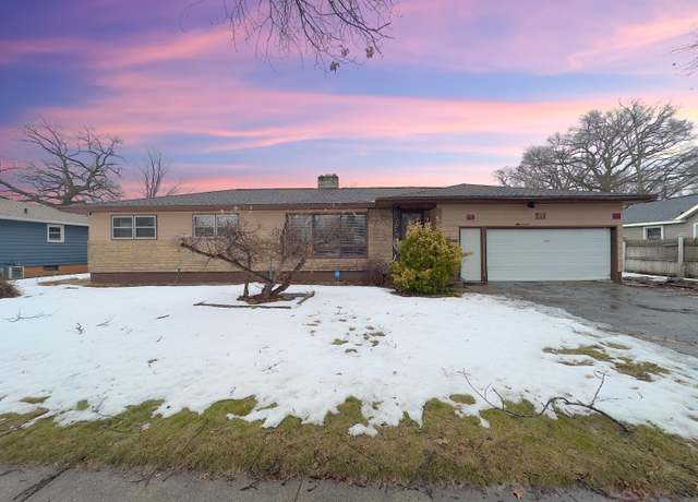 Property at 2120 Riordan St, Muskegon, MI 49444, 3 beds, 1 bath