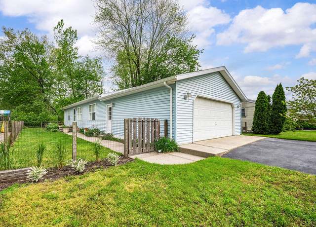 Property at 8243 Forest Beach Rd, Watervliet, MI 49098, 3 beds, 2 baths