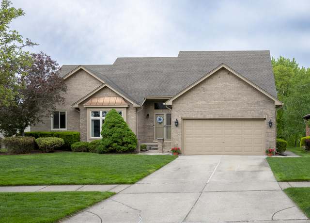 Property at 52389 Ridgeway Dr, Macomb, MI 48042, 3 beds, 2.5 baths