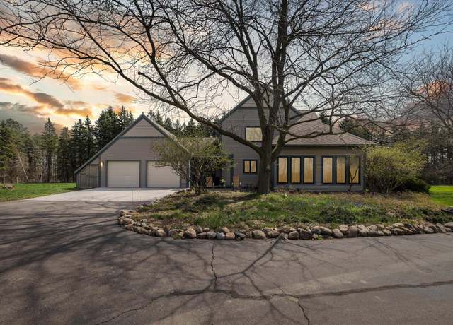 Property at 2929 E Frost Rd, Williamston, MI 48895, 4 beds, 2.5 baths