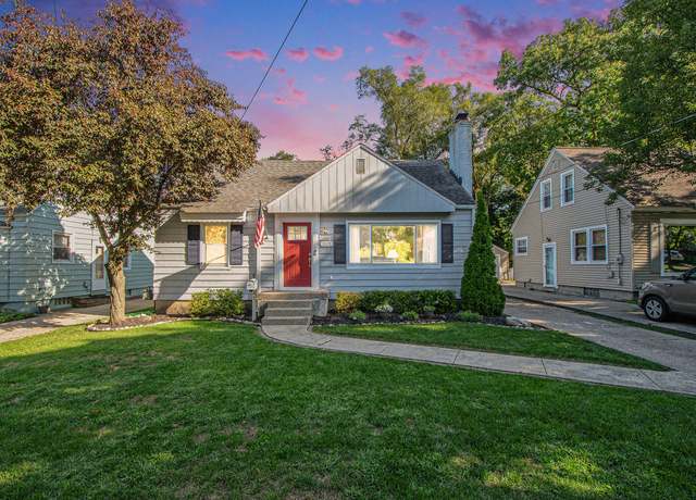 Property at 1129 Griswold St SE, Grand Rapids, MI 49507, 3 beds, 3 baths