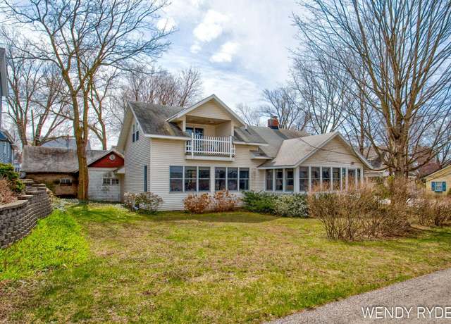 Property at 608 Crescent, Holland, MI 49423, 3 beds, 3 baths