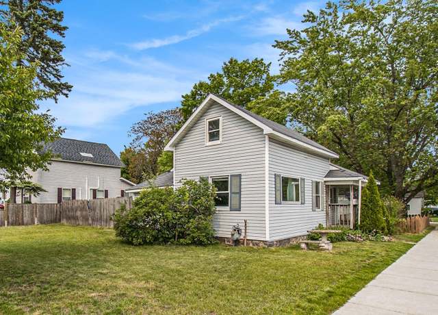 Property at 302 Wood St, Hart, MI 49420, 2 beds, 1 bath