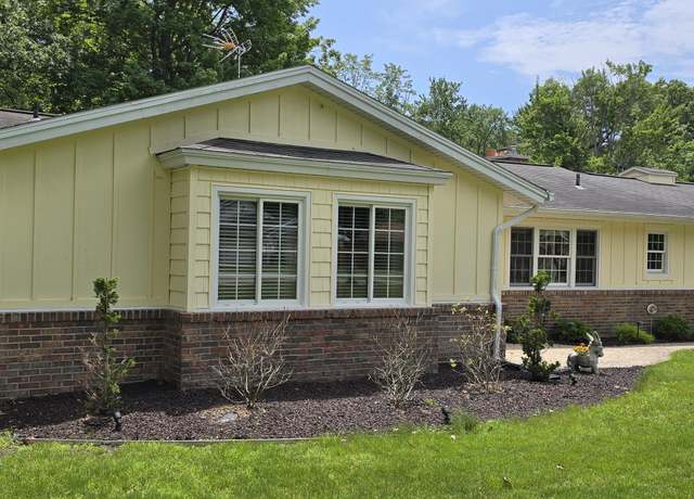 Property at 1963 Sarasota Ct, Muskegon, MI 49441, 3 beds, 1.5 baths