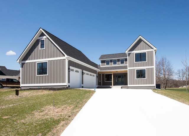Property at 5182 Grande View Ln, Jackson, MI 49201, 3 beds, 2.5 baths