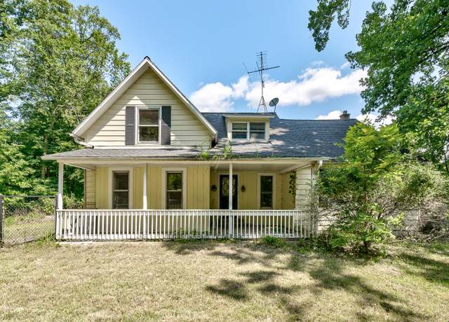 Property at 2435 108th Ave, Otsego, MI 49078, 5 beds, 2 baths