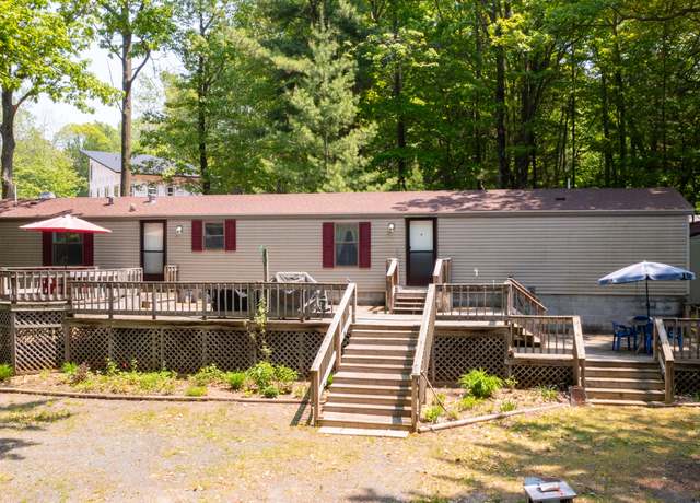 Property at 530 N June Dr, Mears, MI 49436, 3 beds, 2 baths