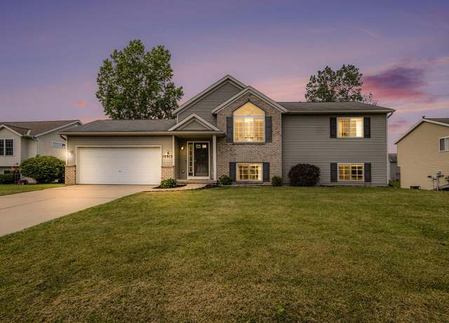 Property at 10913 Douglas Dr, Allendale, MI 49401, 4 beds, 2 baths