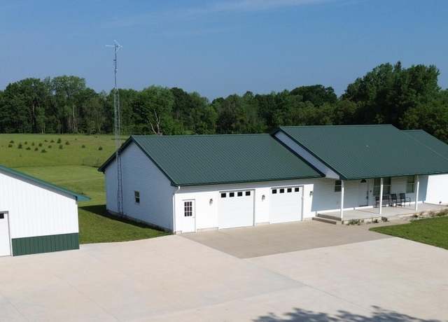Property at 8285 N Musson Rd, Six Lakes, MI 48886, 3 beds, 2 baths