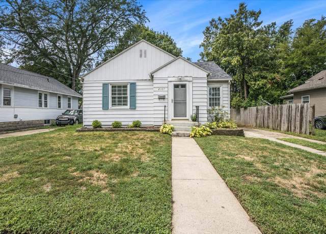 Property at 2107 Prospect Ave NE, Grand Rapids, MI 49505, 2 beds, 1 bath