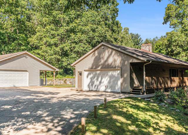 Property at 4234 N 2nd St, Kalamazoo, MI 49009, 4 beds, 3 baths