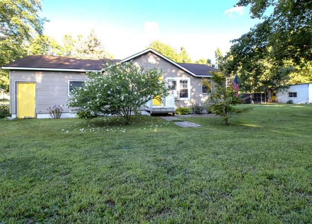 Property at 386 S Maple St, Marcellus, MI 49067, 3 beds, 1 bath
