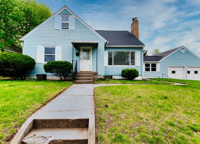 Property at 736 Everglade Dr SE, Grand Rapids, MI 49507, 4 beds, 2 baths