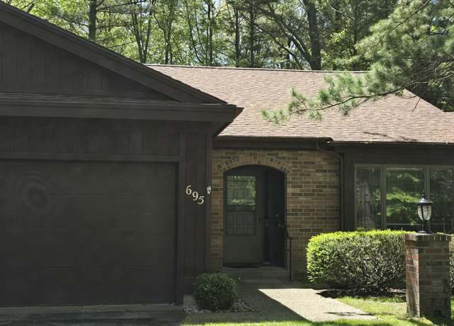Property at 695 Oakway Dr, Norton Shores, MI 49441, 2 beds, 1.5 baths
