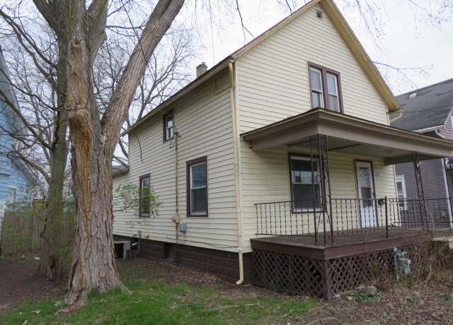 Property at 723 Capital Ave Ave NE, Battle Creek, MI 49017, 3 beds, 2 baths