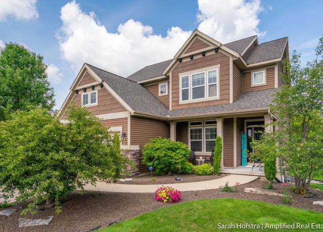 Property at 3143 Park North Dr, Jenison, MI 49428, 5 beds, 3.5 baths
